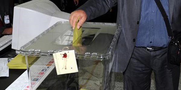 1.5 milyon seçmen kayıttan düştü