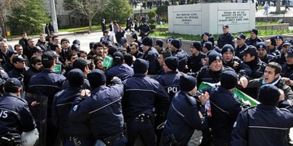 niversitelerde polis grev yapacak aklamasna tepki