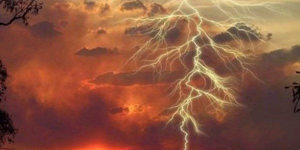 Siirt'te yıldırım düştü: 1 çocuk öldü