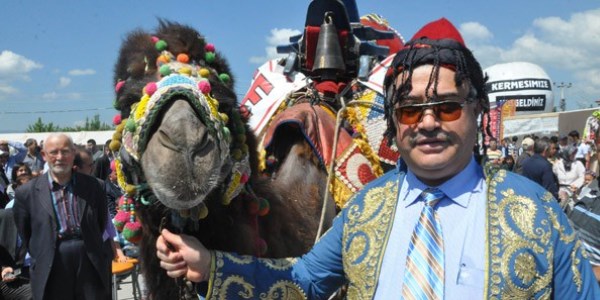 S�f�r otomobil fiyat�na deve!