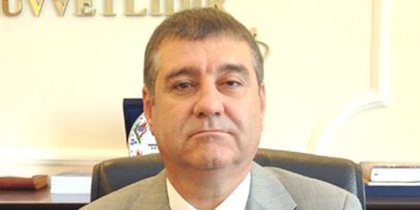 Kaymakamın adını kullanıp işadamlarından para istediler