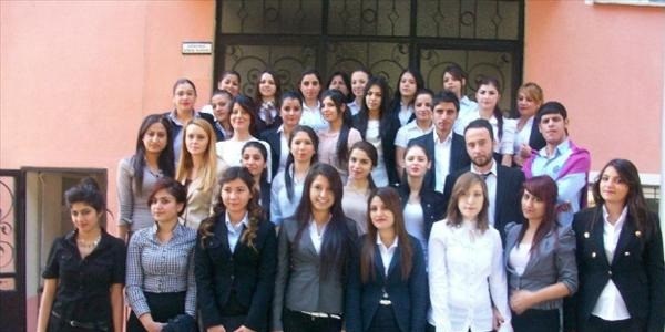 �� g�r��mesine giderken giysi tercihleri de�erledirildi