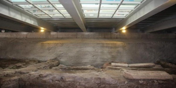 Bu al��veri� merkezinin alt�nda 2700 y�ll�k tarih yat�yor