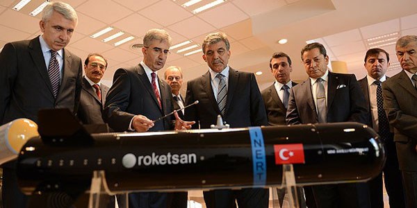 Cumhurbaşkanı Gül, roketi ateşledi