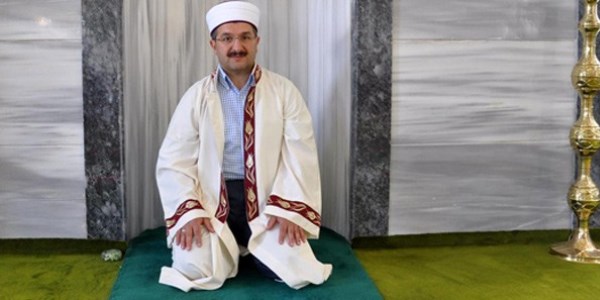 Trabzonlu imama İspanya'dan liyakat nişanı