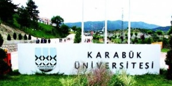 Üniversitelilerden su altı kameralı tekne
