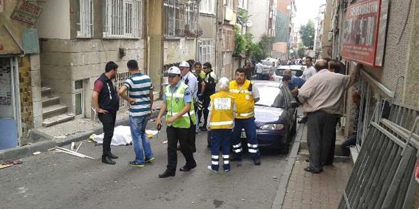 İstanbul'da doğalgaz patlaması: 1 ölü, 3 yaralı