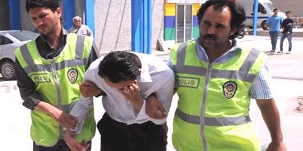 Okul müdürü sıraları hurdacıya sattı iddiasına 3 gözaltı