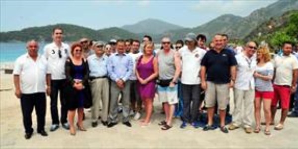 Ölüdeniz'de turizmcilerin kirlilik isyanı