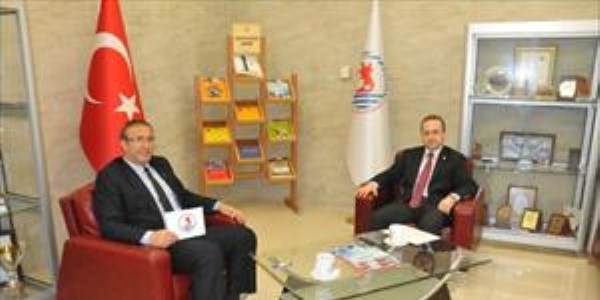 OMÜ 'yerel siyaset sertifikası' verecek