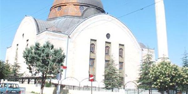 Camiye yardım karşılığında içki ruhsatı