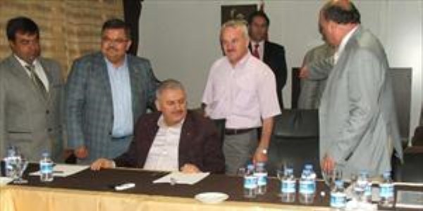 Bakan Binali Yıldırım Osmaneli'nde