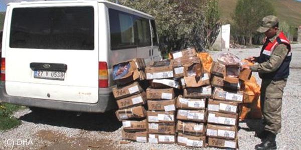 Muradiye'de 2 ton kaçak et ele geçirildi