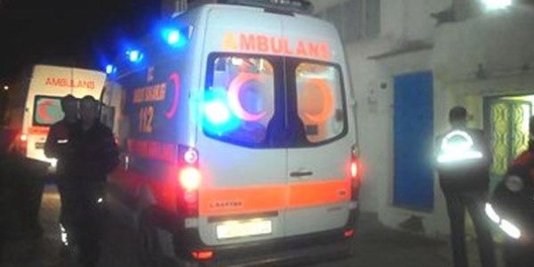 Ağaç kesme motoruyla yüzü kesildi