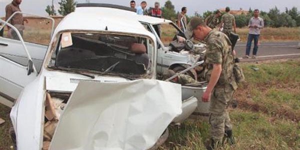 Şanlıurfa'da düğün dönüşü kaza: 10 yaralı