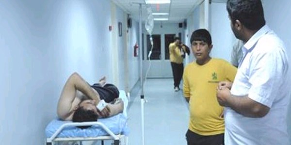 Suriyeli 3 yaralı Akçakale'ye getirildi