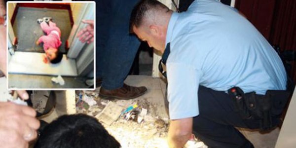 Polis yar�m saat parmak arad�!