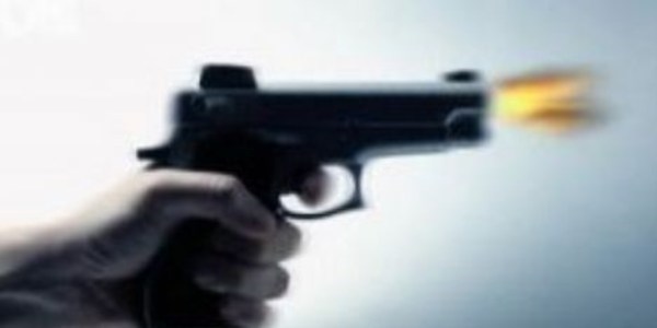 Polis memurunun s�r intihar�