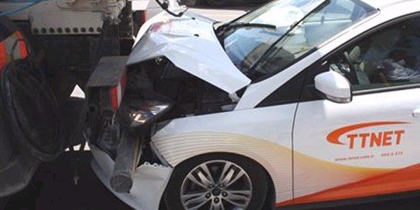 Beton mikserine arkadan �arpt�