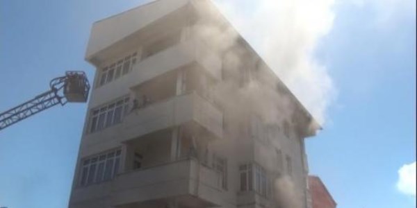 Banka lojmanında çıkan yangın korkuttu