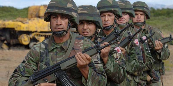 Şırnak esnafı, askerlerin çarşı iznine çıkmasını istiyor