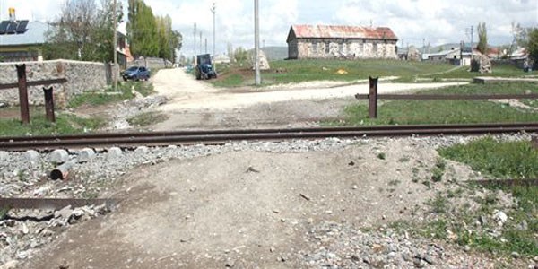 Köprüköy'de hastaneye ulaşım engeli