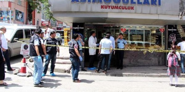 İstanbul'da çarşaflı soygun