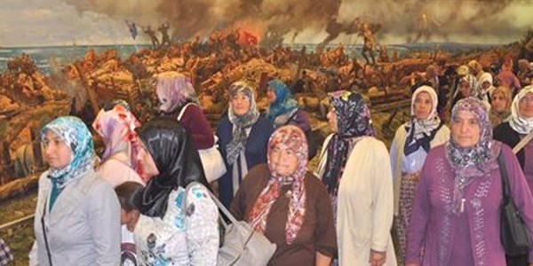 Köprübaşılı kadınlar Manisa'yı gezdi