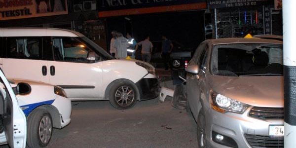Güngören'de silahlı çatışma: 1'i ağır 3 yaralı