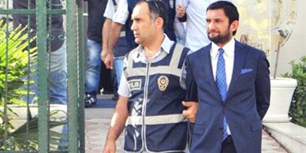 Gözaltına alınan işadamı, valinin adına çelenk göndermiş
