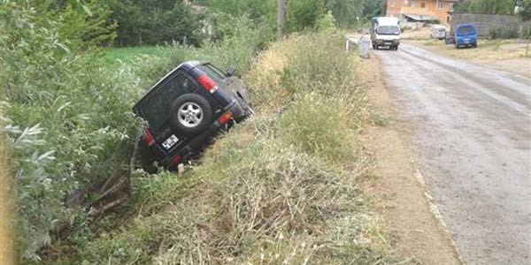 Kaynarca'da trafik kazas: 2 yaral