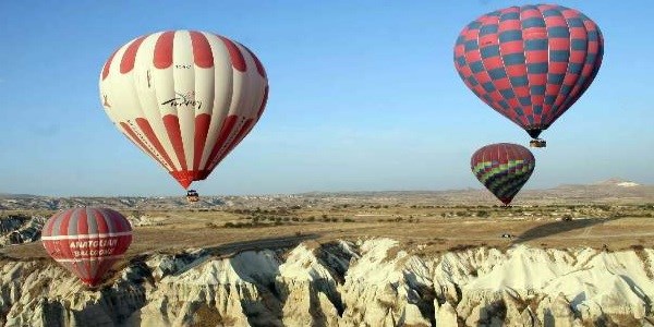Balon kazasında yaralanan turistlerin hastanede rehin tutulduğu iddiası