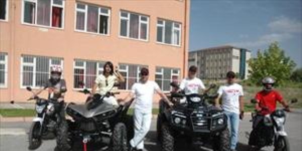 Motor sporları ERÜ'de ders oldu