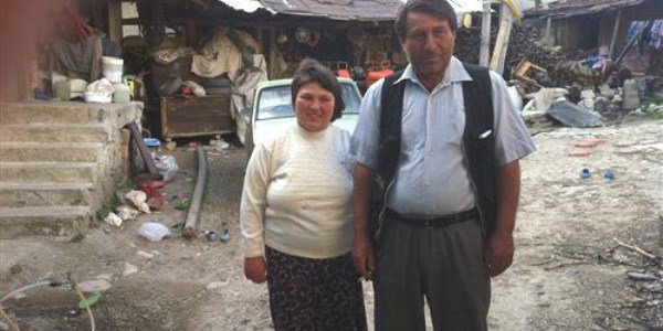 3 g�n yaprak yiyerek ya�ama tutundu