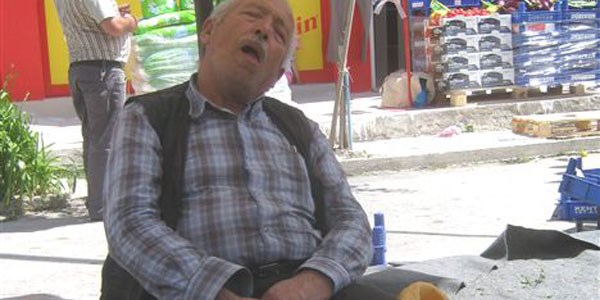 Esnaf s�ca�a dayanamad�