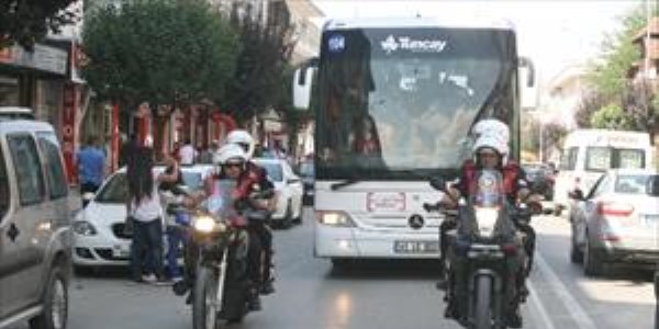 30 �lkeden 70 �ocuk D�zce'de