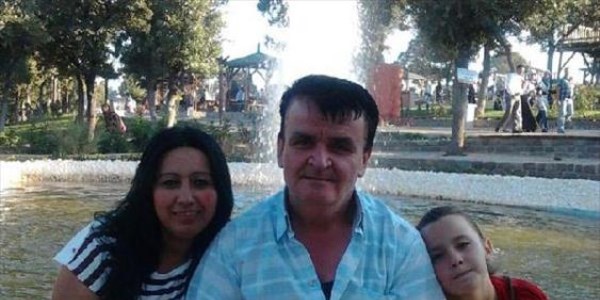 20 y�ll�k e�ini b��aklayarak �ld�rd�