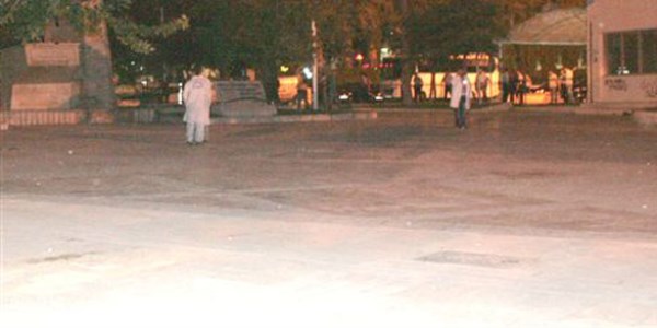 Denizli'de eylemde bomba paniği