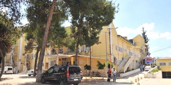 İzinli asker, hastane tuvaletinde koluna uyuşturucu enjekte etti