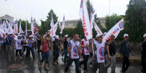 Ya�mura ra�men y�r�d�ler