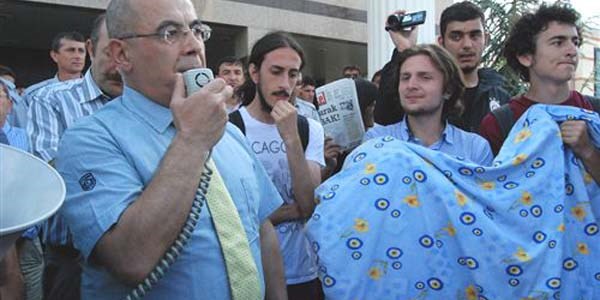 Gezi park� eylemi K�'da mazeret s�nav� getirdi