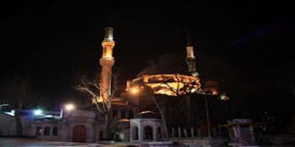 Vatanda� Ey�p Sultan'a ak�n etti