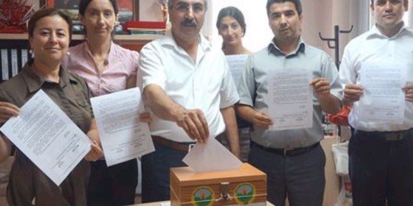 Mahalle kavgasına referandumlu çözüm