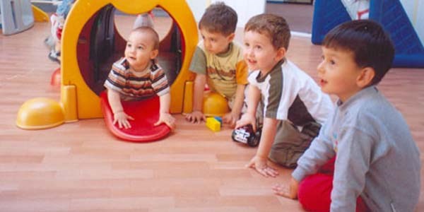 Dar gelirliye kreş ev kadınına teşvik