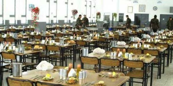 K��lada kavga ��kt�: 6 asker yaraland�, 7'si de firar etti/ Video