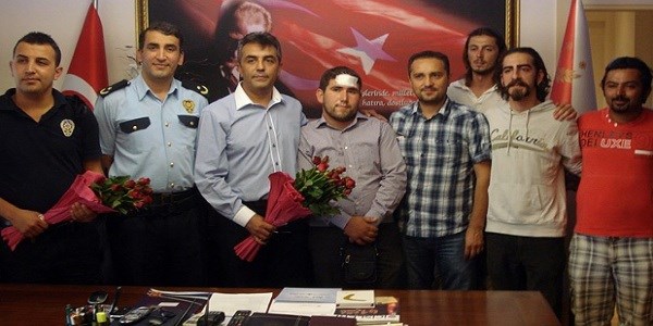 Bu kez polisten �z�r dilemek i�in y�r�d�ler