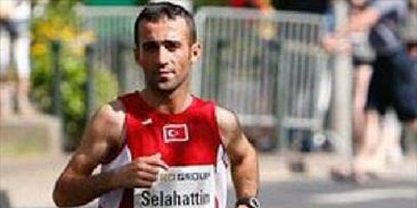 Tacizle suçlanan öğretmen milli atlet tahliye oldu