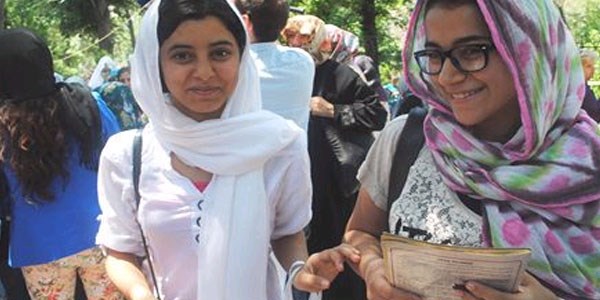 Zuhuratbaba Türbesi'nde 'SBS' izdihamı