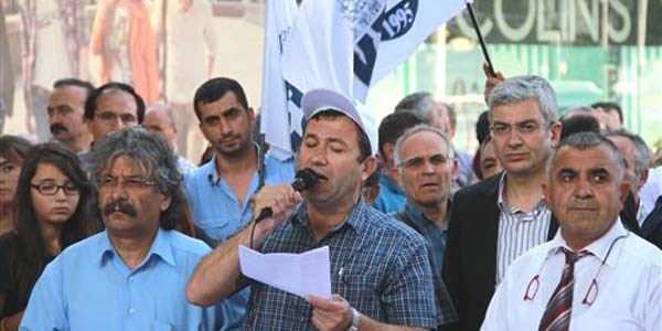 Kesk'ten g�zalt� protestosu