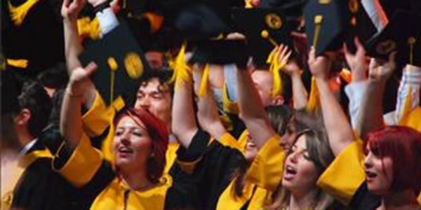 52 ya��nda diploma ald�